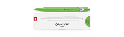 Bolígrafo Caran d'Ache 849 POPLINE verde fluorescente con soporte